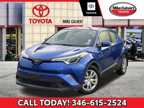 Used 2019 Toyota C-HR LE image 1