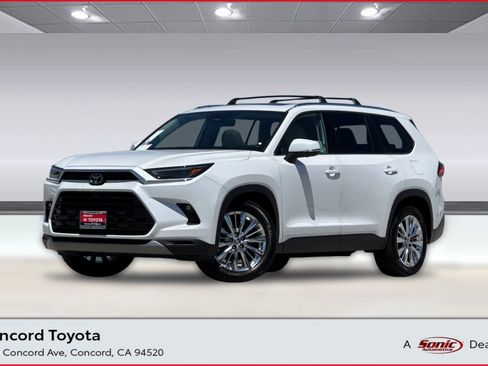 Used 2024 Toyota Grand Highlander AWD image 1