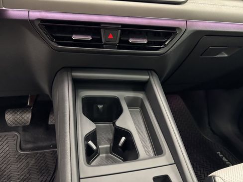 New 2026 Volkswagen Tiguan SE AWD/4WD image 36