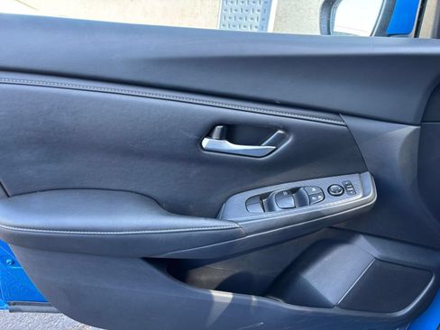 Used 2025 Nissan Sentra SV FWD image 18