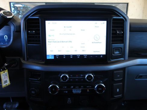 Used 2025 Ford F150 XLT w/ Equipment Group 301A Standard RWD image 18