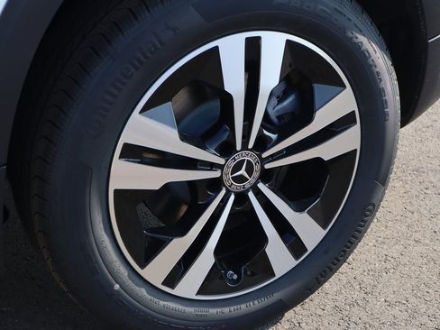 New 2026 Mercedes-Benz GLB 250 4MATIC image 51