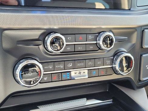 New 2025 Ford F350 Platinum w/ Platinum Plus Package image 22