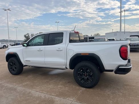 New 2025 GMC Canyon Elevation w/ Convenience Package image 9