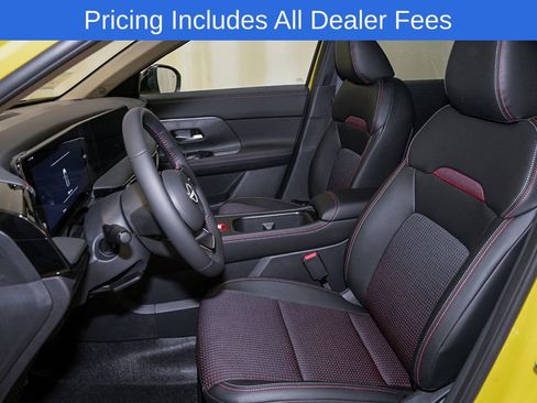 New 2026 Nissan Kicks SR w/ Cold Weather Package FWD image 11