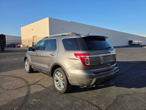 Used 2014 Ford Explorer Limited w/ Equipment Group 302A AWD/4WD image 8