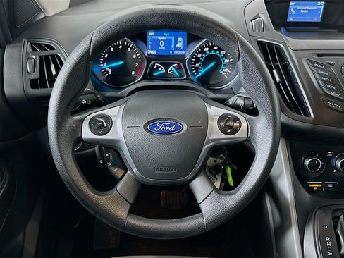 Used 2015 Ford Escape SE FWD image 17