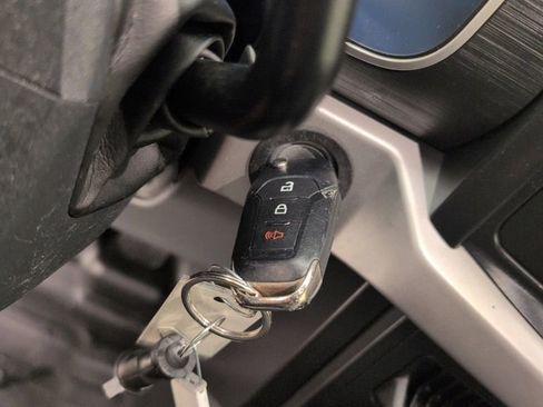 Used 2022 Ford F150 XL w/ Equipment Group 101A High image 40