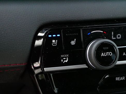 Certified 2026 Honda Pilot Black Edition image 30