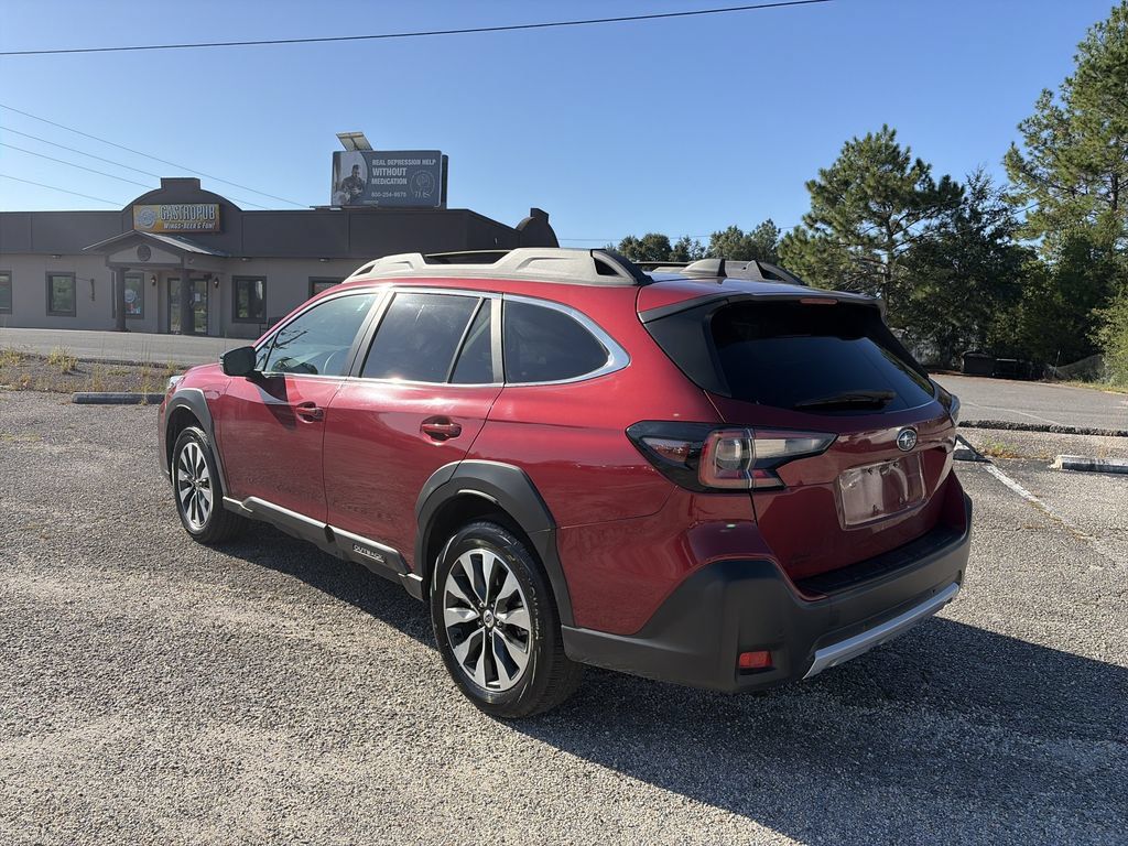 Used 2023 Subaru Outback Limited AWD/4WD image 5
