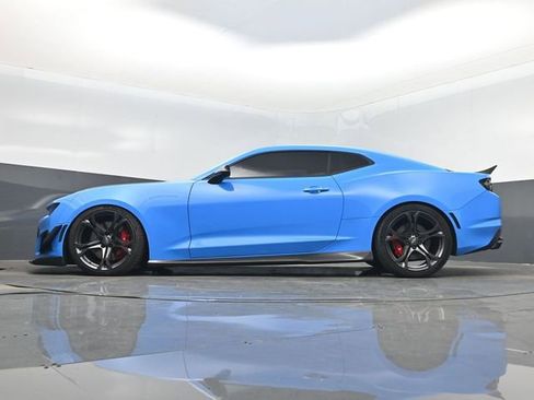 Used 2022 Chevrolet Camaro SS image 7