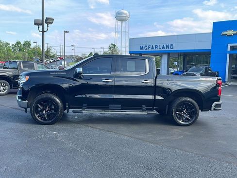 Used 2025 Chevrolet Silverado 1500 LTZ w/ LTZ Convenience Package II image 2