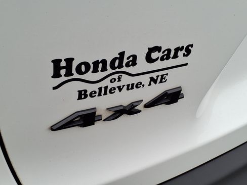 Used 2021 Jeep Cherokee Latitude Plus image 5