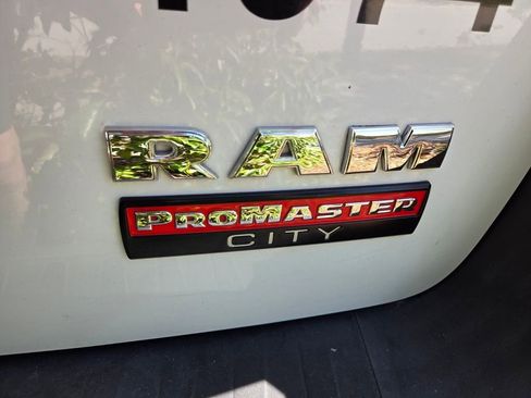 Used 2019 RAM ProMaster City Tradesman FWD image 4