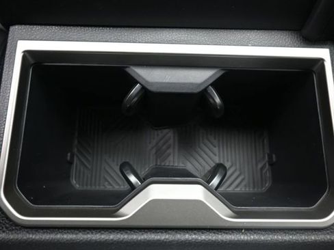 New 2025 Toyota Tacoma SR5 image 9