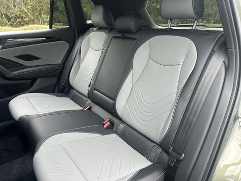 New 2026 Volkswagen Tiguan SE R-Line image 23