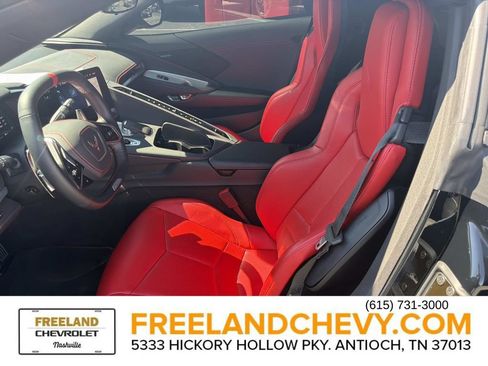 Used 2025 Chevrolet Corvette Z06 RWD image 19