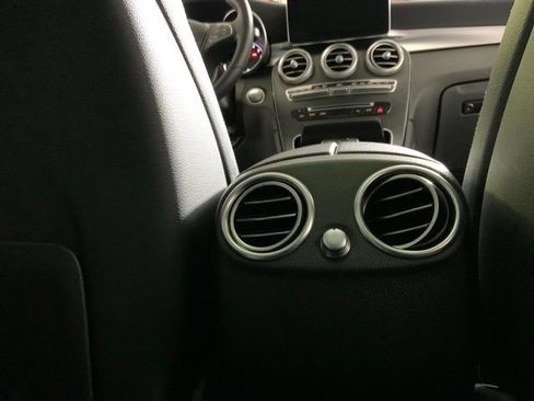 Used 2016 Mercedes-Benz GLC 300 4MATIC image 34