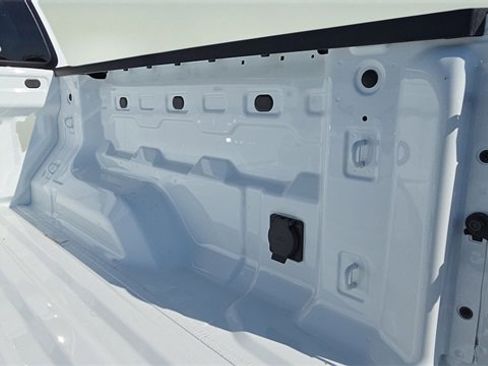 New 2026 GMC Canyon Elevation w/ Convenience Package image 26