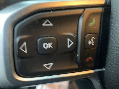 Used 2019 RAM 1500 Big Horn image 37