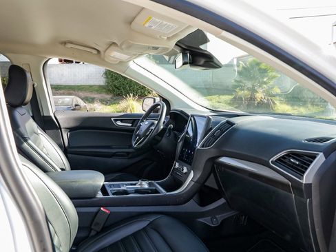 Used 2024 Ford Edge SEL image 20