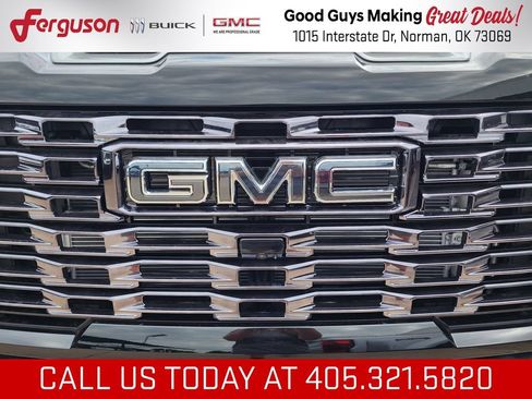 New 2026 GMC Sierra 3500 Denali Ultimate AWD/4WD image 9