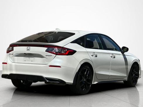 Used 2023 Honda Civic Sport image 5