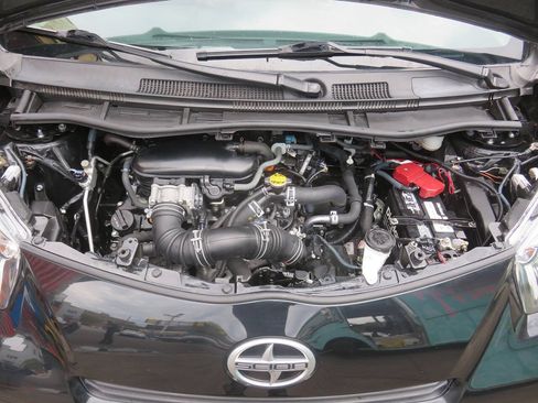 Used 2014 Scion iQ FWD image 30