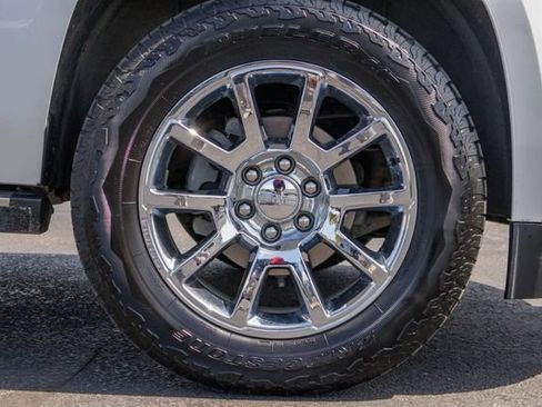 Used 2018 GMC Yukon Denali w/ Open Road Package AWD/4WD image 13