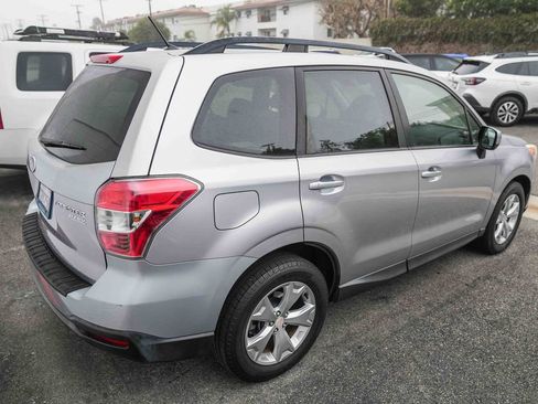 Used 2015 Subaru Forester 2.5i Premium image 5