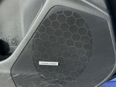 Used 2018 Subaru Forester 2.5i Touring image 18