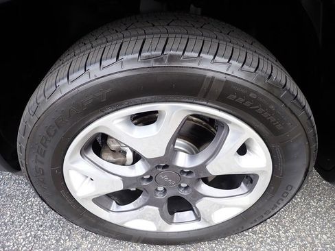 Certified 2022 Jeep Compass Limited image 11