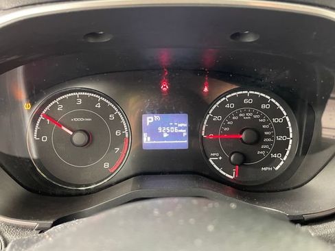 Used 2019 Subaru Crosstrek 2.0i Premium w/ Popular Package #2 AWD/4WD image 5