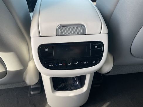 New 2026 Hyundai Ioniq 9 SEL AWD/4WD image 18