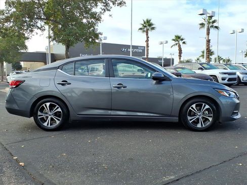 Used 2023 Nissan Sentra SV image 6