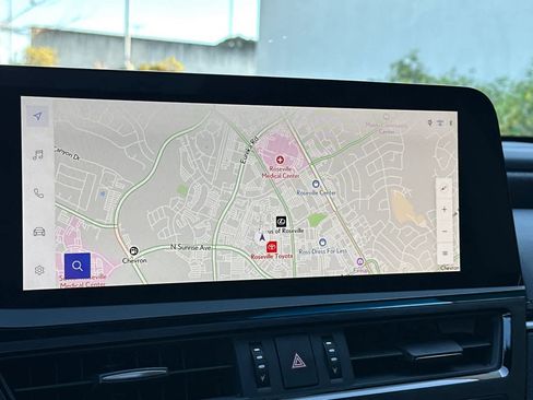 Used 2025 Lexus ES 350 w/ Premium Package image 20