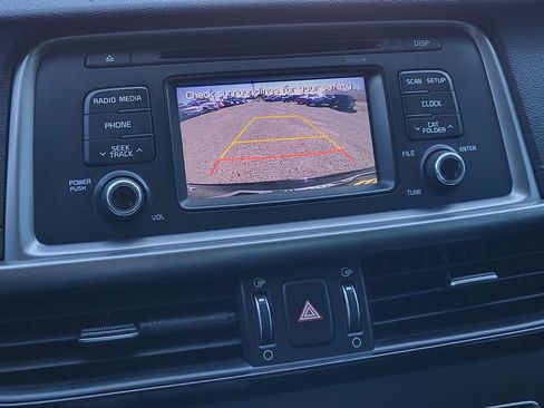 Used 2017 Kia Optima LX w/ Driver Convenience Package image 16