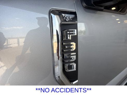 Used 2022 Ford F350 XL w/ Power Equipment Group AWD/4WD image 11