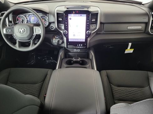 New 2026 RAM 1500 4x4 Crew Cab image 13