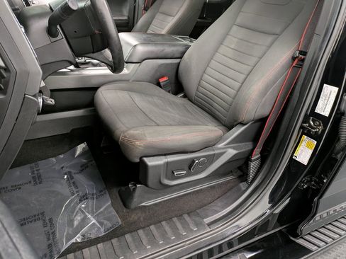 Used 2018 Ford F150 XLT w/ Equipment Group 302A Luxury image 10