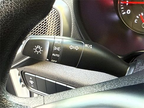 Used 2020 Kia Soul LX image 22