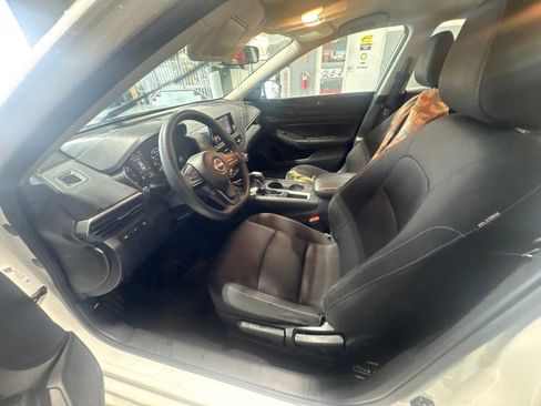 Used 2023 Nissan Altima 2.5 S FWD image 5
