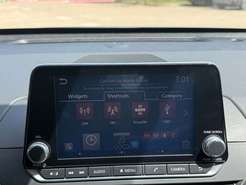 Used 2025 Nissan Altima 2.5 SV FWD image 20