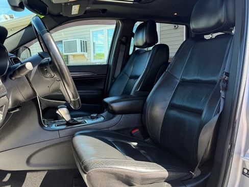 Used 2021 Jeep Grand Cherokee Limited w/ Premium Lighting Group AWD/4WD image 10