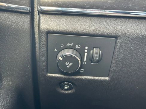 Used 2017 Jeep Grand Cherokee Limited AWD/4WD image 38