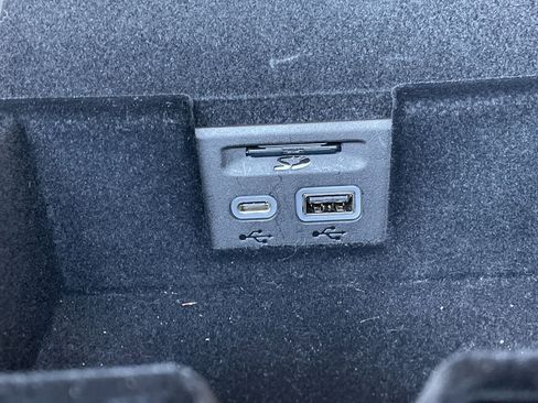 Certified 2024 Cadillac XT6 Premium Luxury w/ LPO, Floor Liner Package image 29