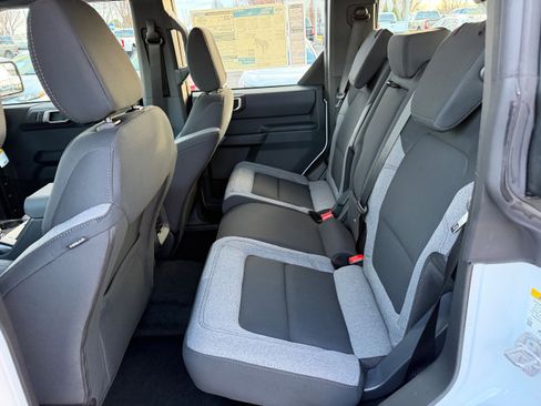 New 2025 Ford Bronco 4-Door AWD/4WD image 13