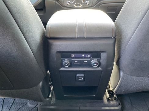 Used 2020 Chevrolet Traverse LS FWD image 23