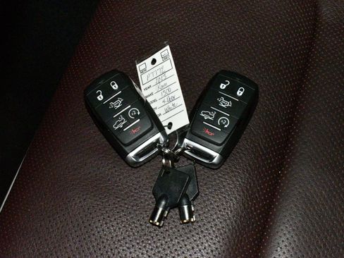 Used 2025 RAM 1500 Limited AWD/4WD image 97