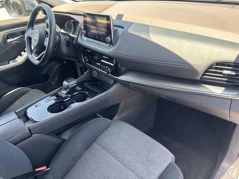 Used 2022 Nissan Rogue SV FWD image 29